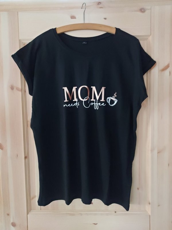 Damen T-Shirt "MOM needs Coffee" personalisiert / schwarz